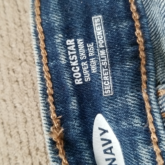 Acid Washed Skinny Jeans, Old Navy - Picture 5 of 7